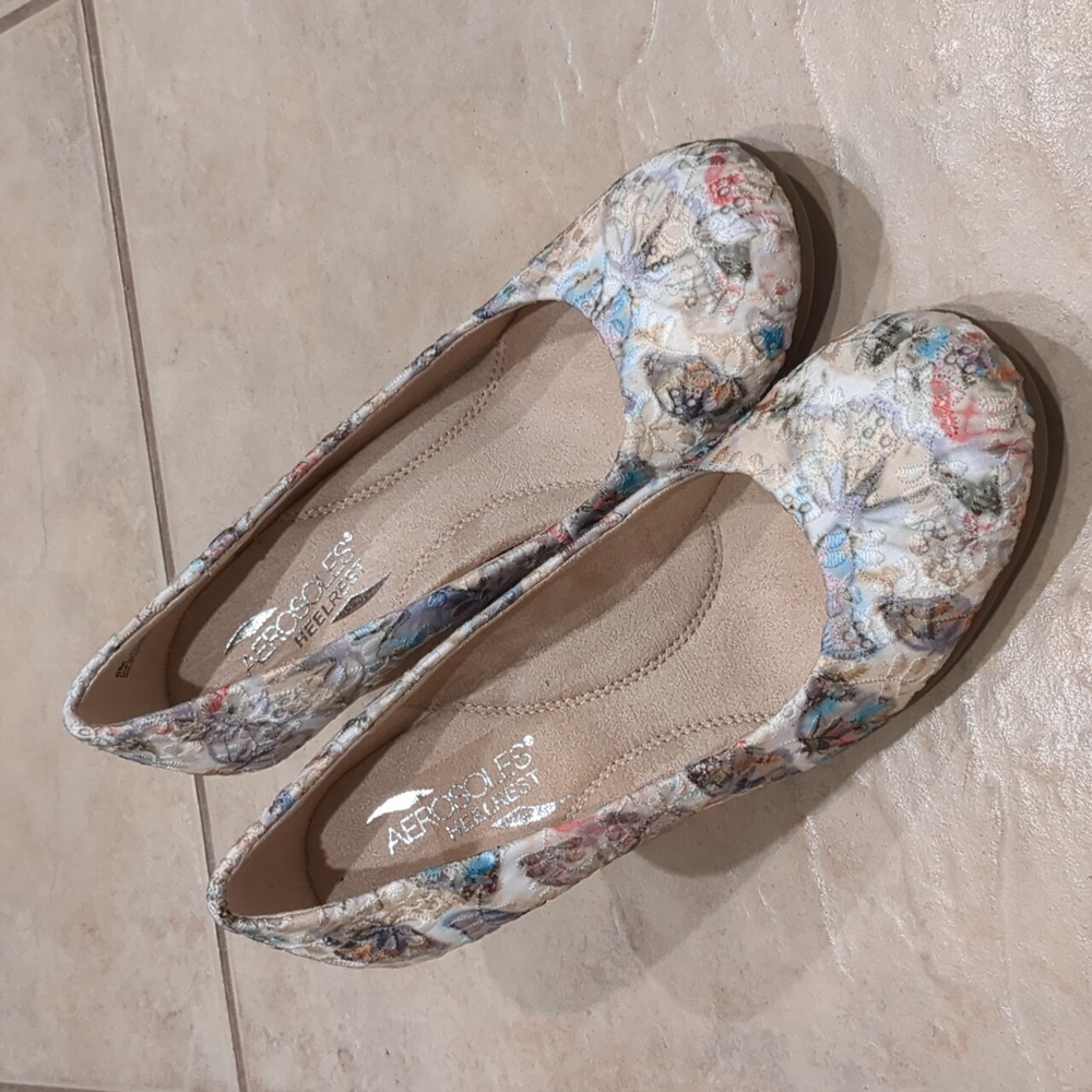 Aerosoles Multi Color Floral Cork Wedge Shoes Padded Comfort Size 6 NWOT - Picture 1 of 6